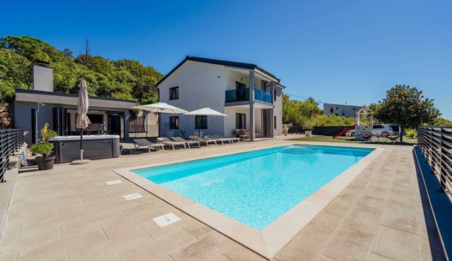 Villa Blue Lake Imotski