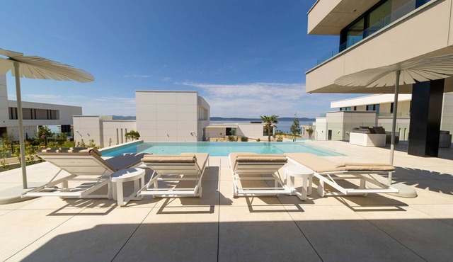 Villa Circolo Ottavo with Pool