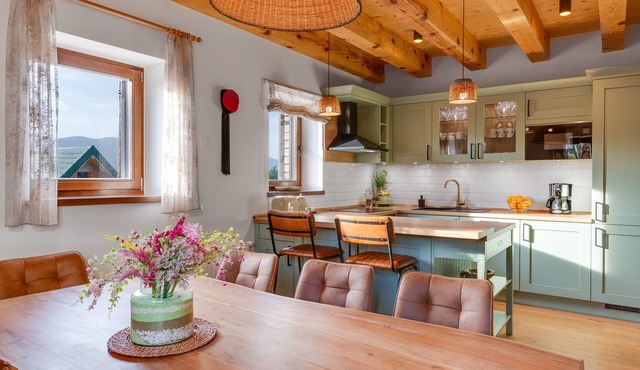 Villa Falcon's Nest ZadarVillas in Gracac