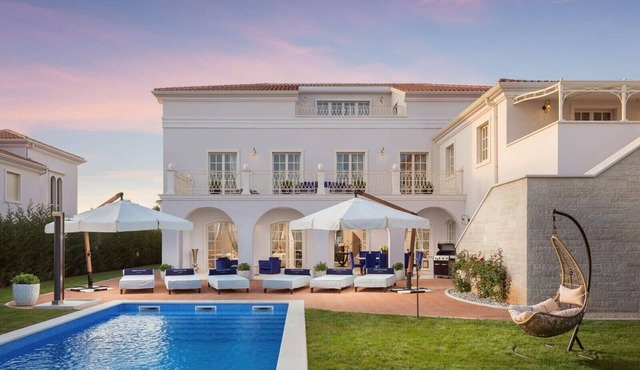 Villa Hermitage – Luxury villa for up to 12 guests with private pool