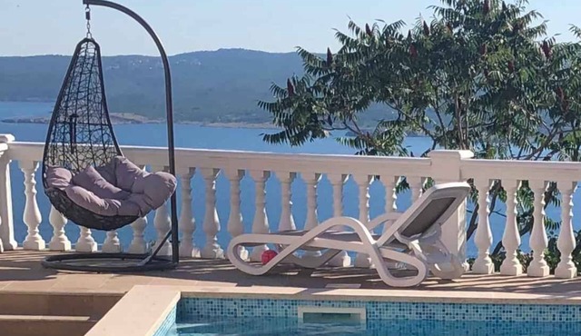 Villa modern detached house with beautiful view and swimming pool