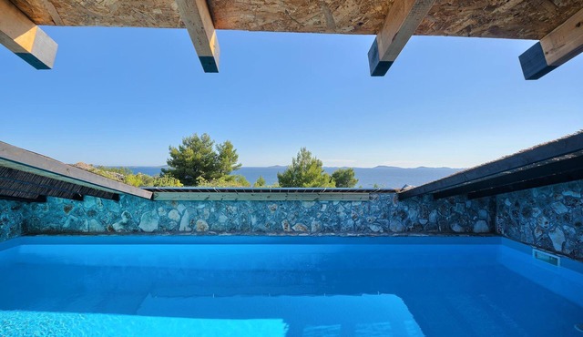 Villa New Horizons with Pool IV