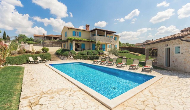 Villa Vista Azzurra s bazenom u zelenoj unutrašnjosti Istre (83587-K1) - Sveti Lovrec