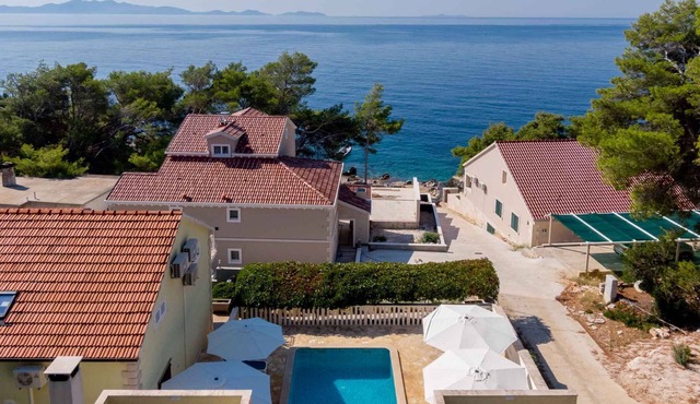 Villa with outdoor pool and 30 m from the beach