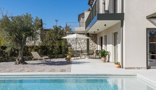 Wonderful villa for 6 people with A/C, WIFI, private pool, TV and terrace