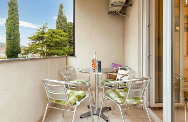 1 bedroom nice apartment in Fazana