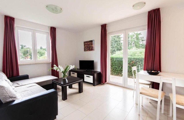 Apartment in Monterol with Garden and Terrace