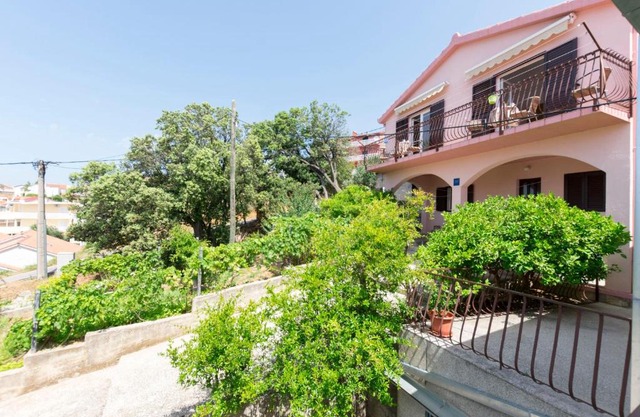 Apartments Jozo 