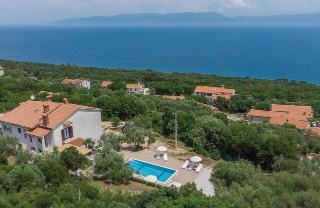 Lovely apartment in Labin with house sea view