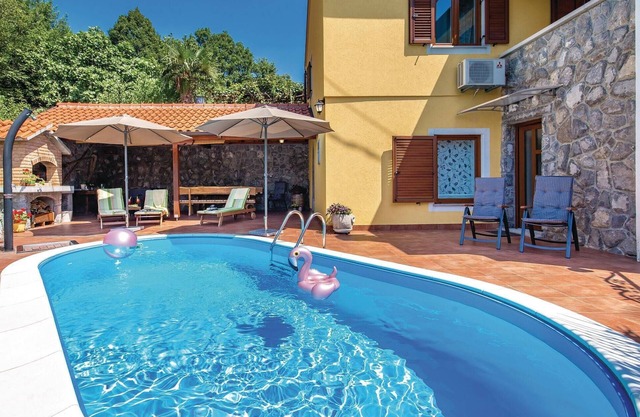 Accommodation Bregi 
