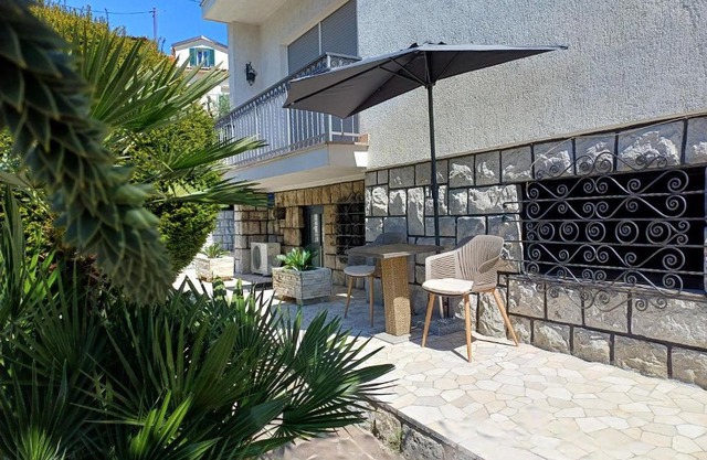 Holiday Opatija Persons 