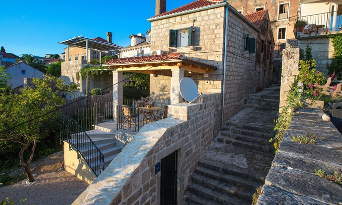Cavtat Old Town Apartment | Sweet oldstone house