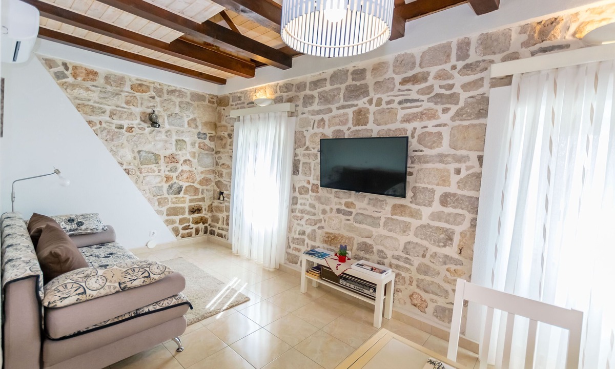 Bol Apartment | Apartments La Perla