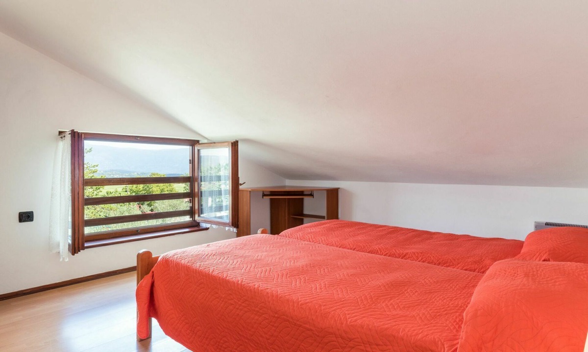 Pican House | Wonderful private villa with private pool, A/C, WIFI, TV, terrace, pets allowed and parking