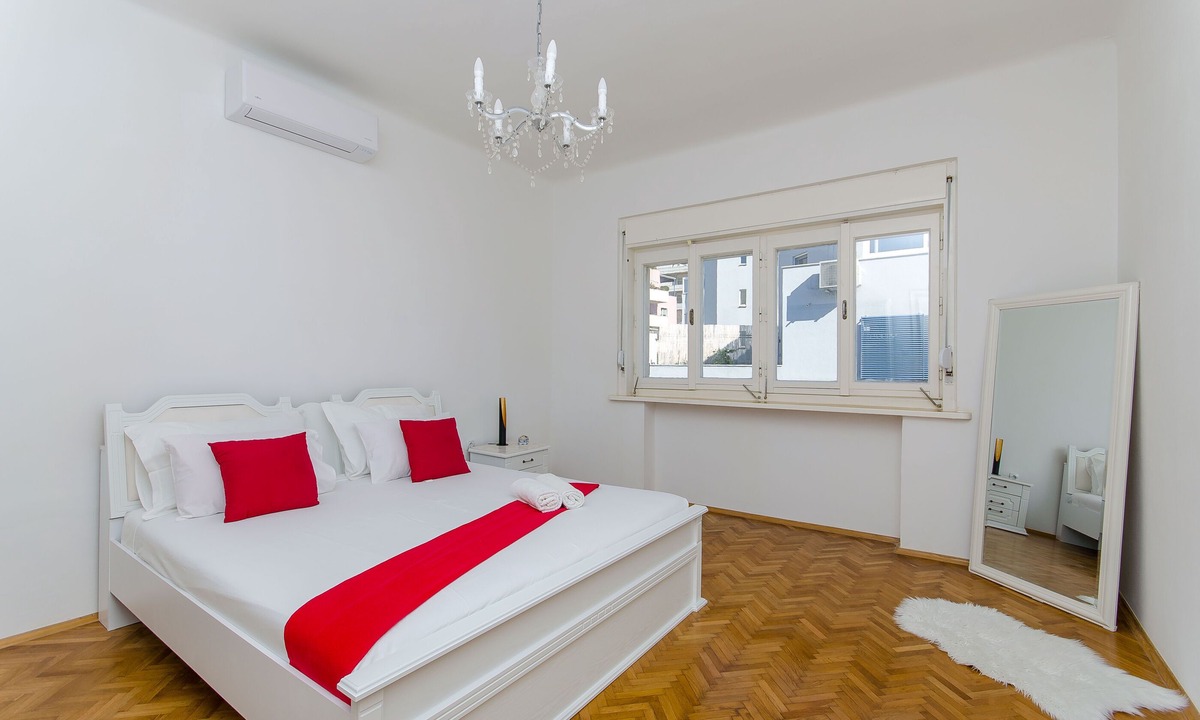 Bacvice Villa | Villa Beach Location