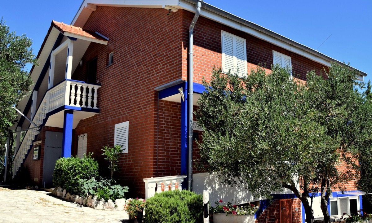 Dobropoljana Apartment | für sechs Personen mit Terrasse im Erdgeschoss gelegen by Interhome
