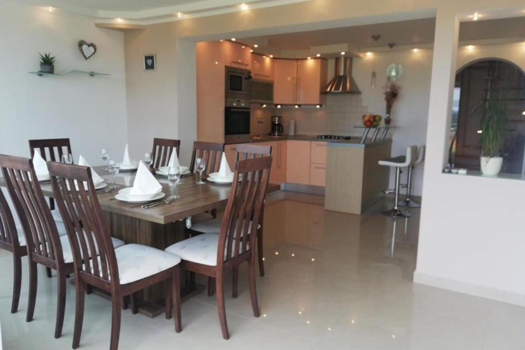 Novi Marof House | Holiday Home Luka Topli ica - Four bedroom Villa with Hot Tub