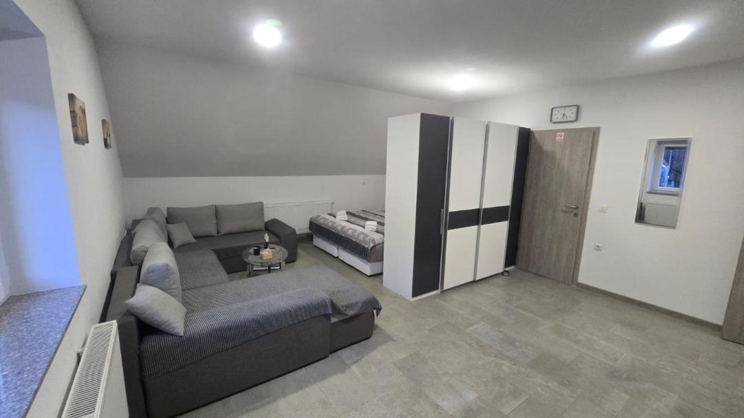 Gracac Apartment | Apartmani Marijamagdalena