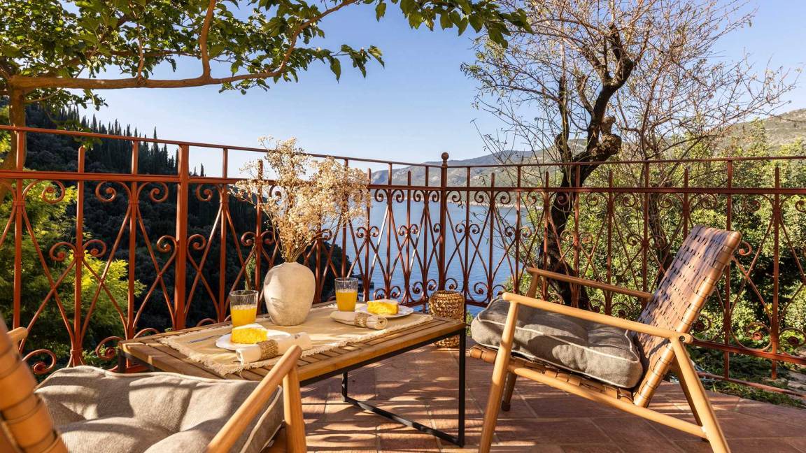 Photo of Patio Balcony in Molunat