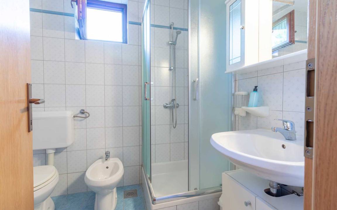 Photo of Bathroom in Baska