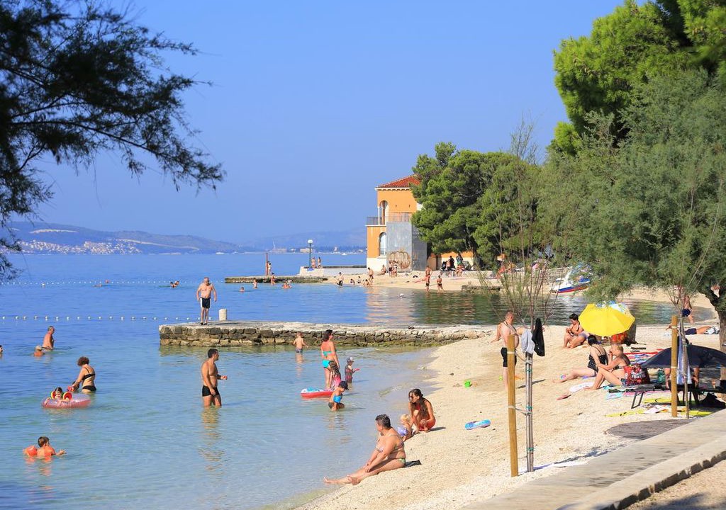 Photo of Human In Picture in Kastel Kambelovac