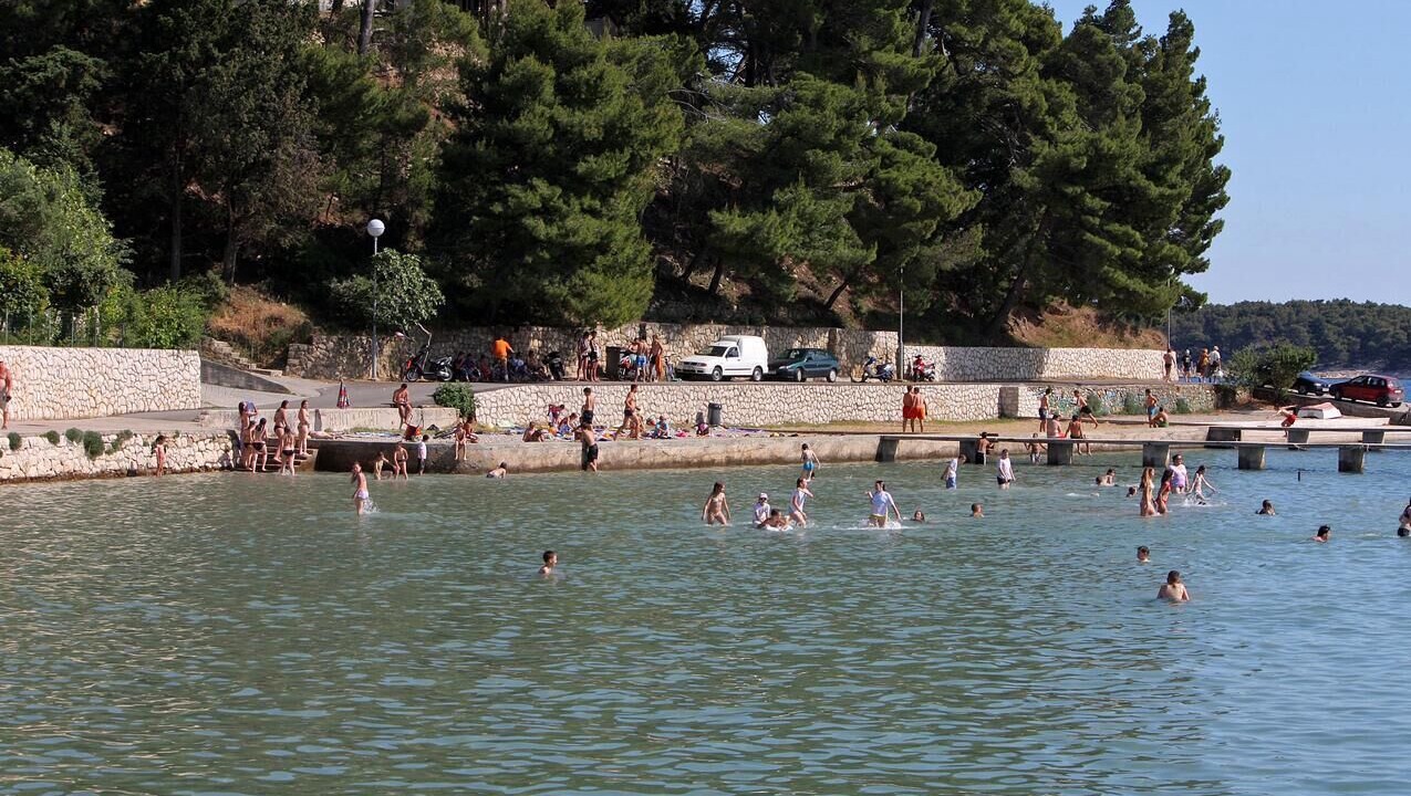 Photo of Others in Banjol