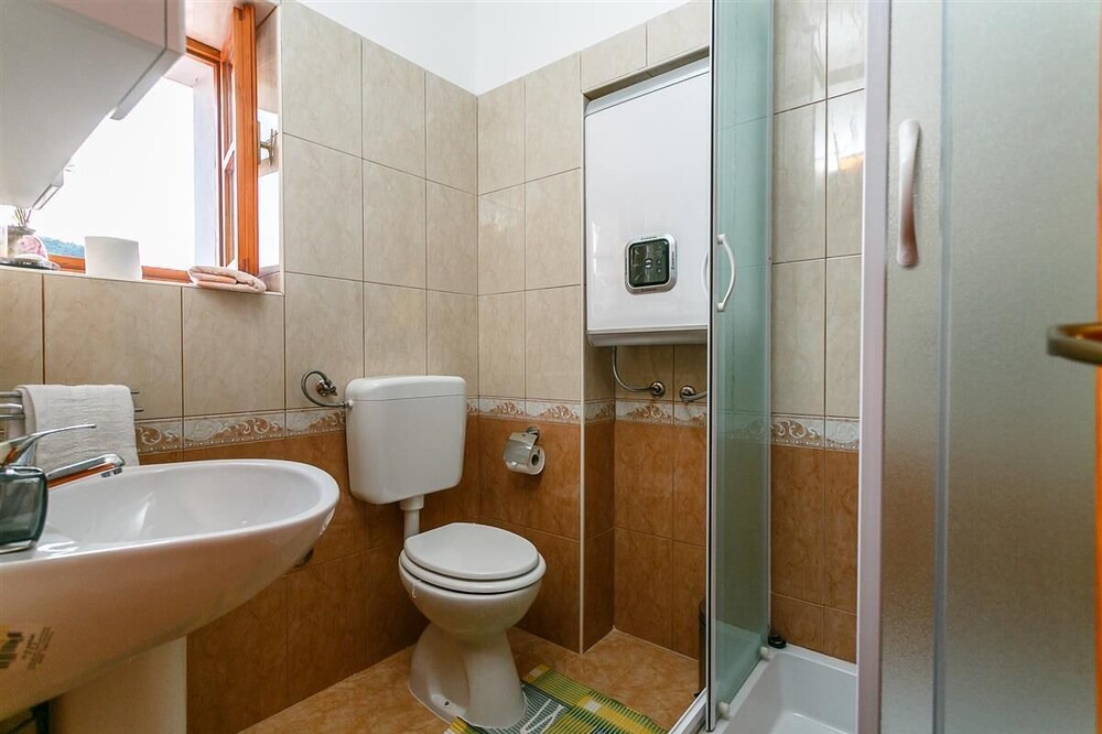 Photo of Bathroom in Drivenik