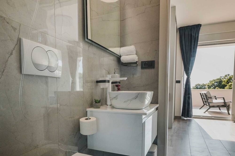 Photo of Bathroom in Seget