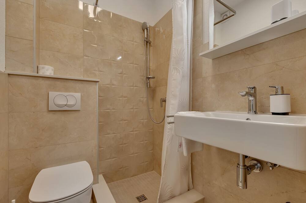 Photo of Bathroom in Podgora