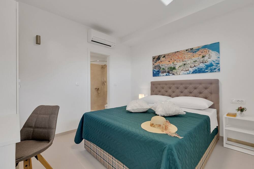 Photo of Others in Podgora