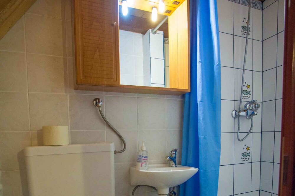 Photo of Bathroom in Orlec