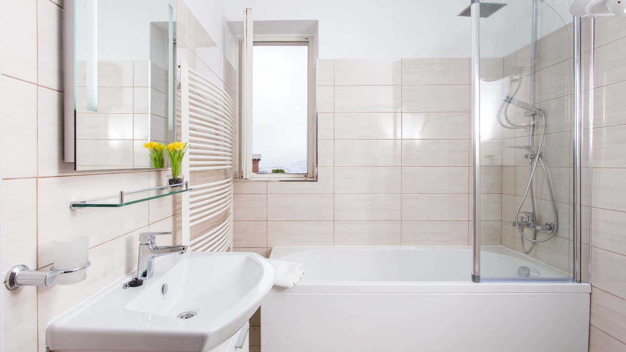 Photo of Bathroom in Pile