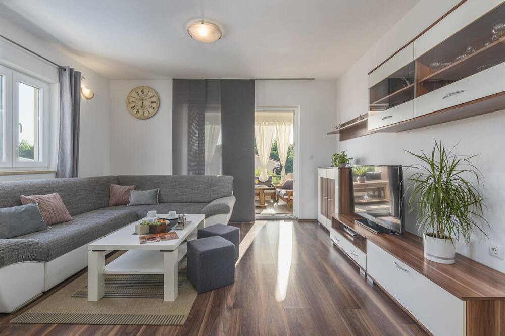Photo of Livingroom in Becici