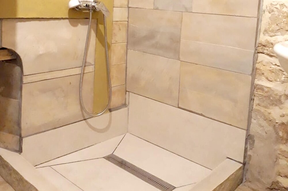 Photo of Bathroom in Betina