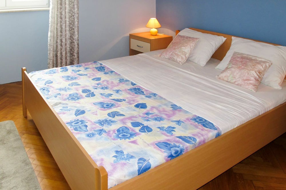 Photo of Bedroom in Sveta Jelena
