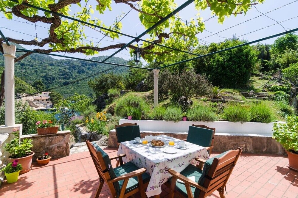 Photo of Patio Balcony in Okuklje