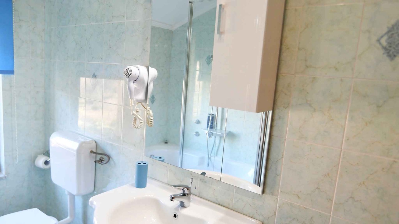 Photo of Bathroom in Pobri