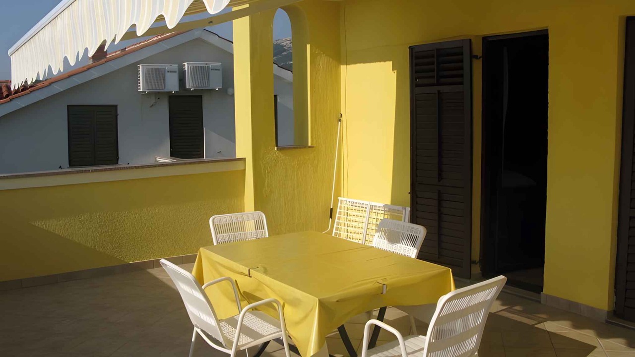 Photo of Outdoor in Banjol