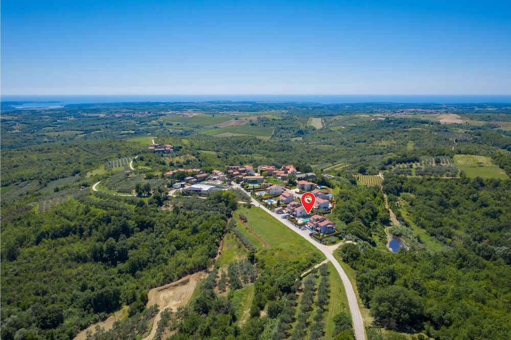 Photo of Outdoor in Baredine