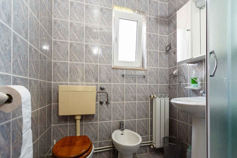 Photo of Bathroom in Salatic