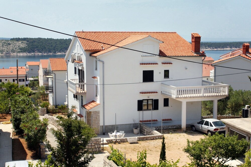 Photo of Outdoor in Barbat na Rabu