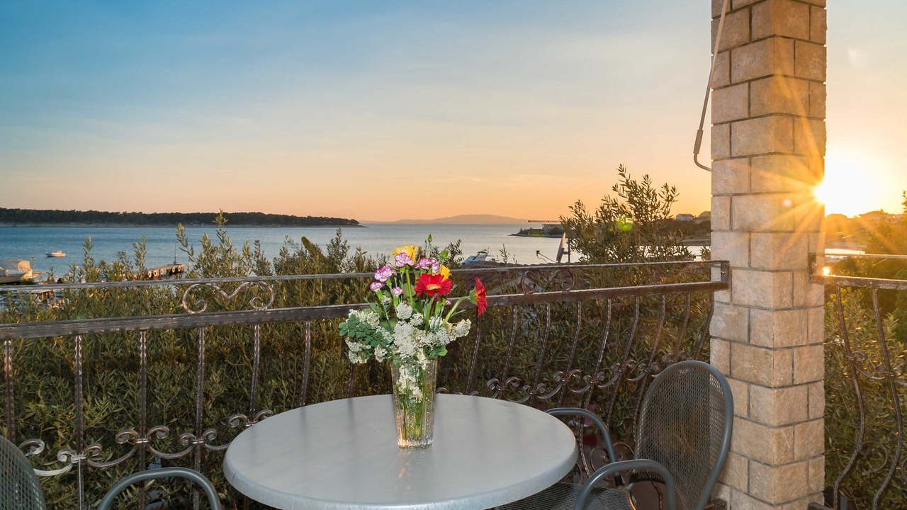 Photo of Patio Balcony in Banjol