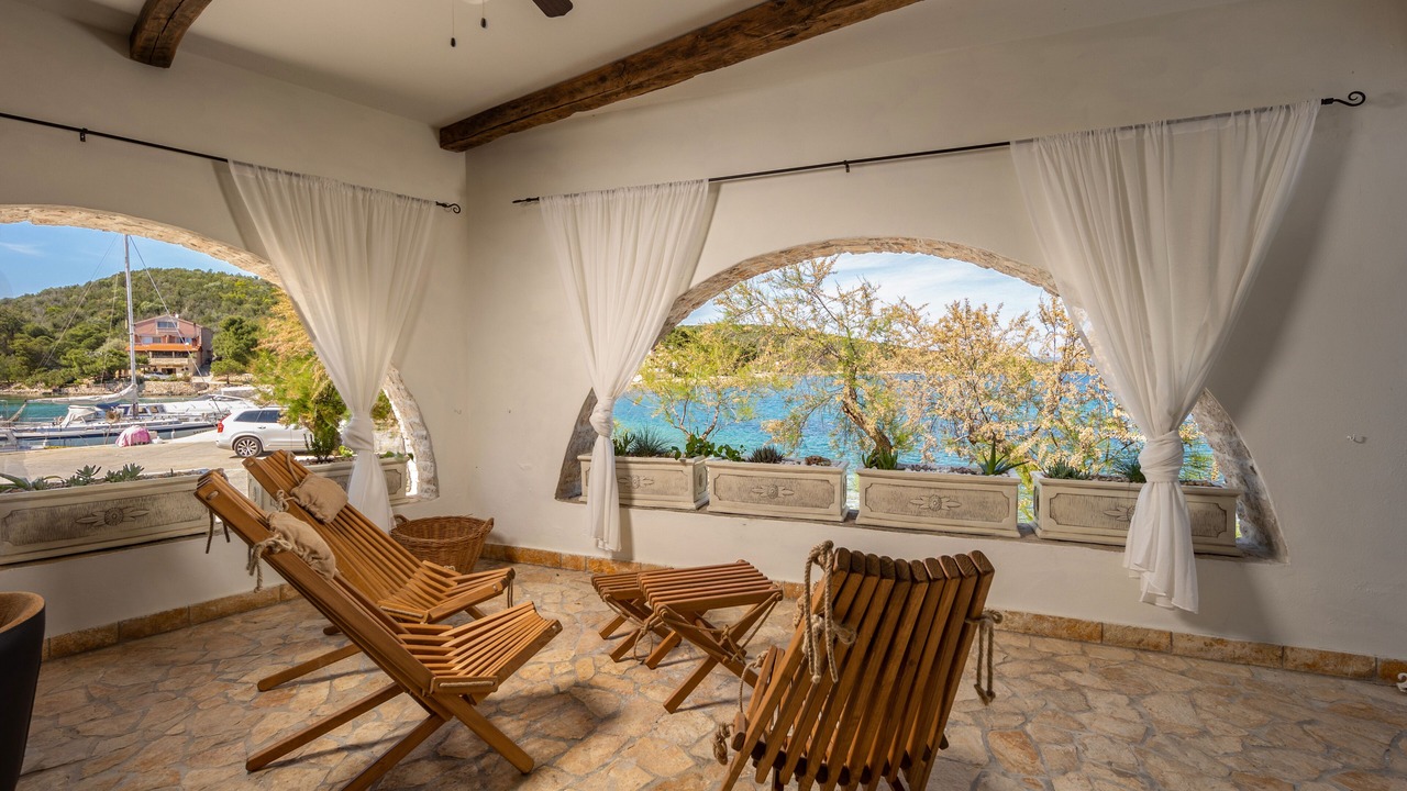 Photo of Patio Balcony in Zman