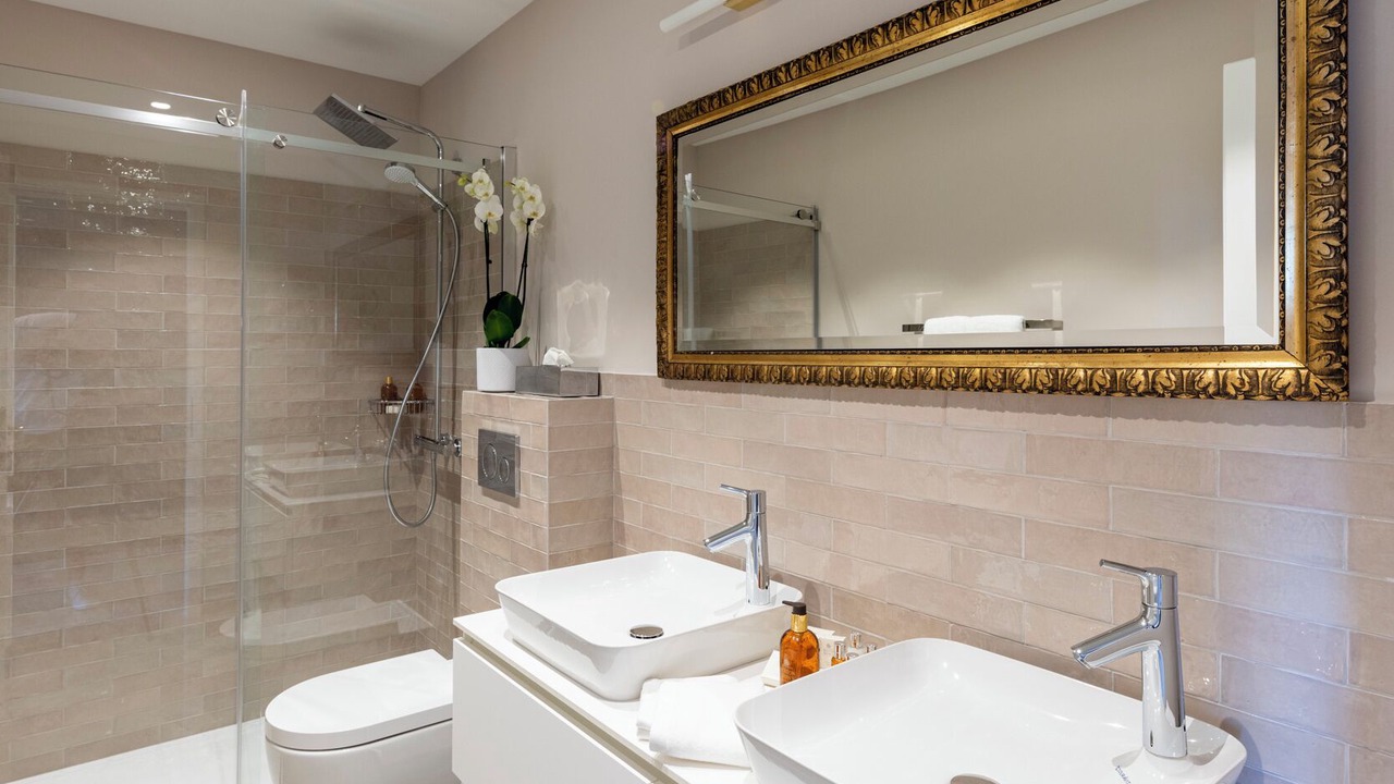 Photo of Bathroom in Pile