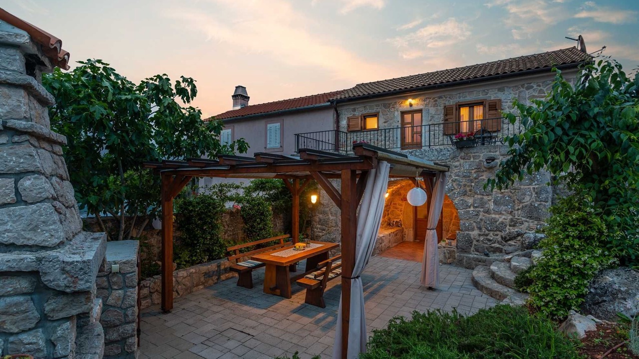 Photo of Outdoor in Rasopasno