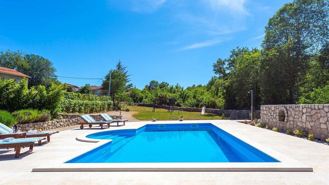 Photo of Outdoor in Rasopasno