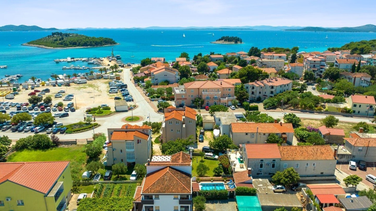 Photo of Outdoor in Pakostane