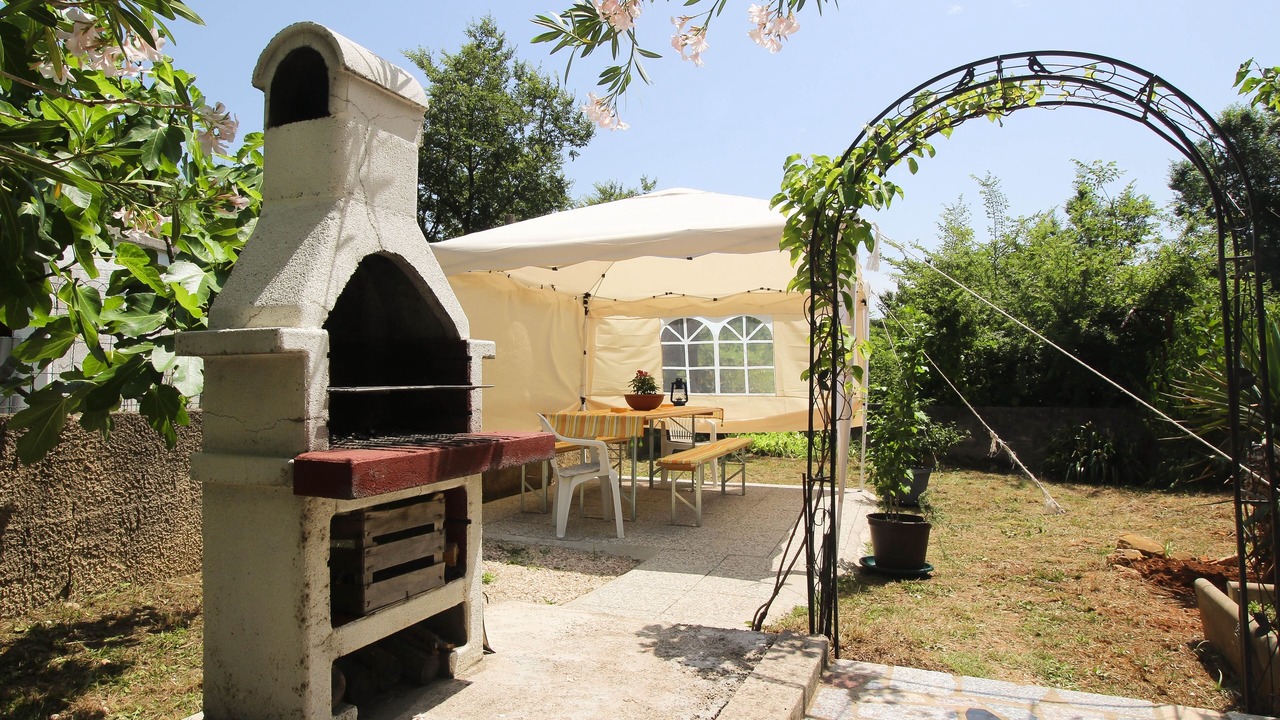 Photo of Outdoor in Silo