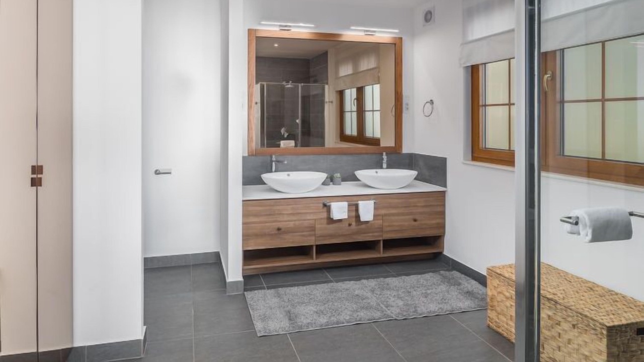 Photo of Bathroom in Bale