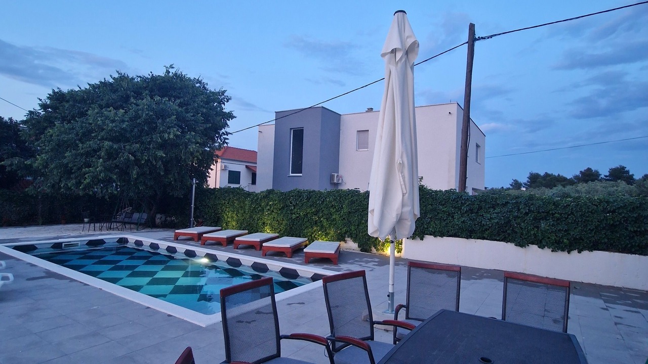 Photo of Outdoor in Slatine